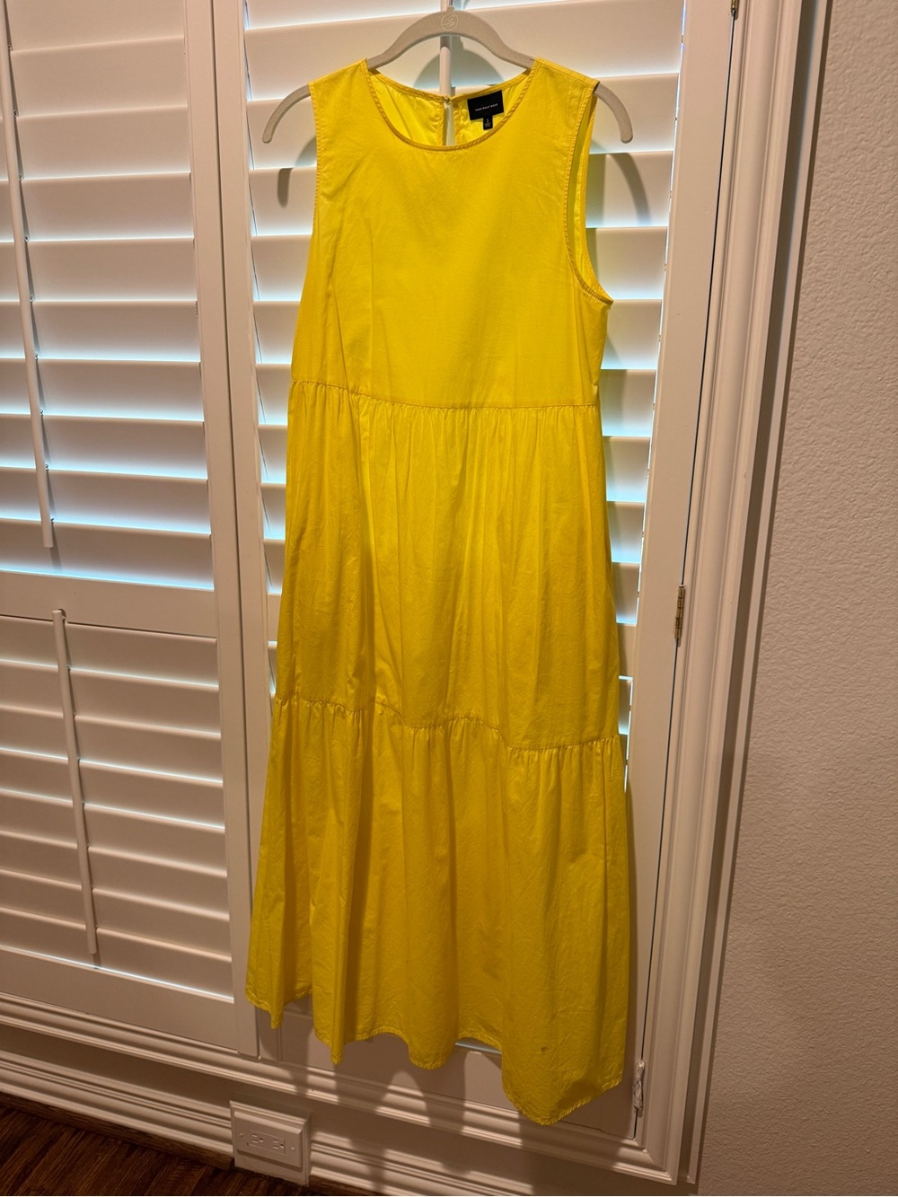 Who What Wear Bright Yellow Sleeveless Tiered Maxi Dress